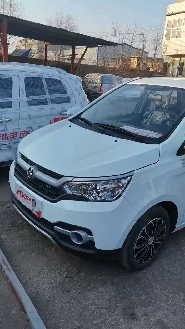 鸿日si心动版电动汽车老年代步车-度小视