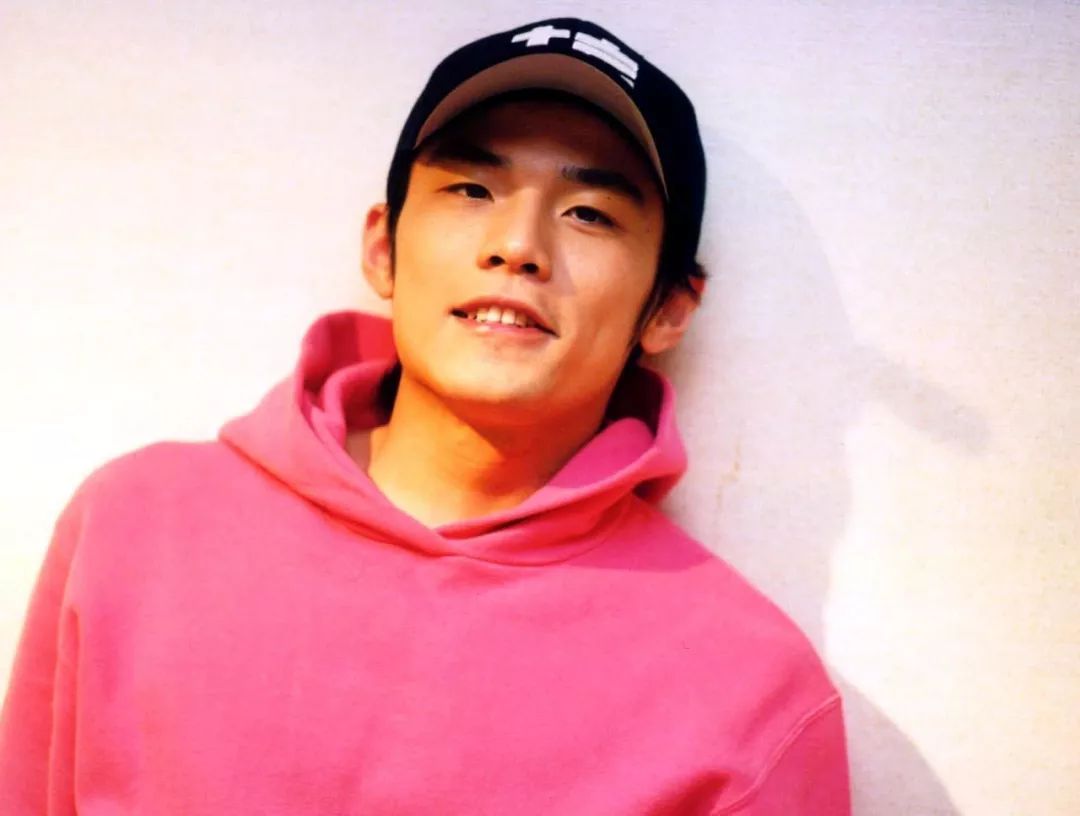 周杰伦送女儿去年费几百万的贵族女校学习,众网友关注