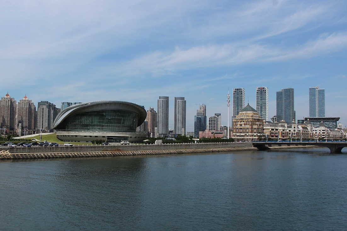 大连地标(大连地标性建筑简笔画)