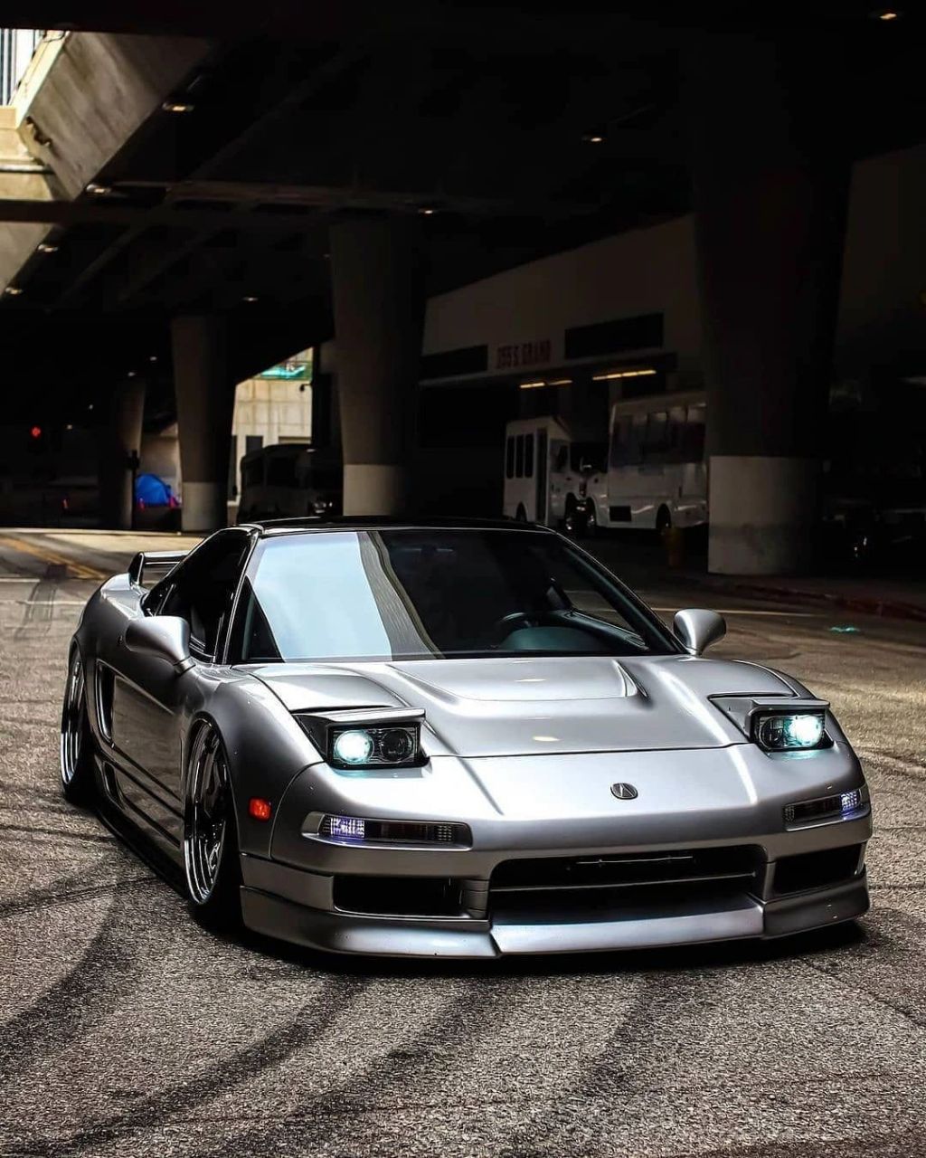 号称东瀛法拉利的本田nsx,经典的日系跳灯简直不要太