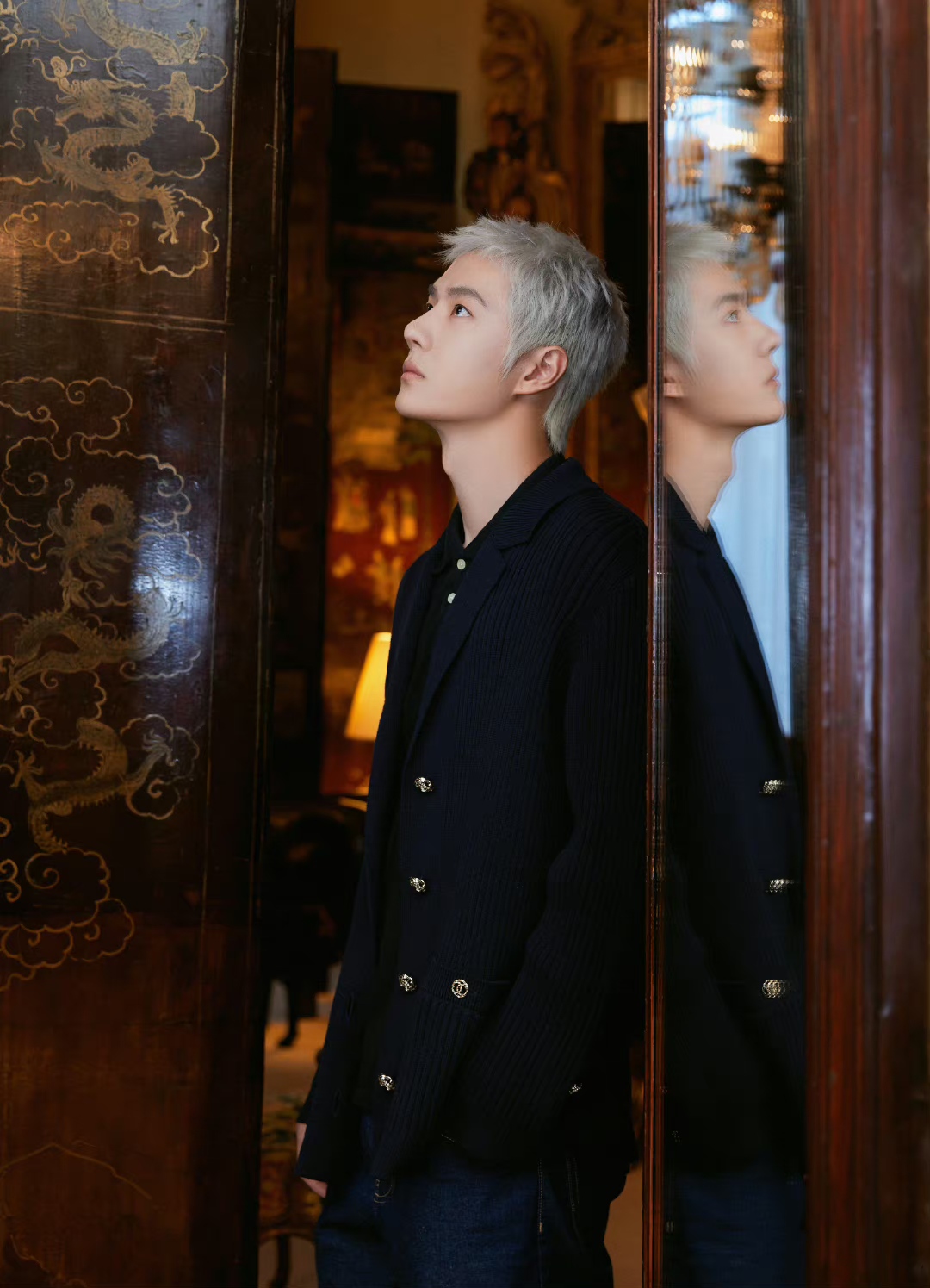 王一博入选新加坡vogue巴黎时装周最时尚明星