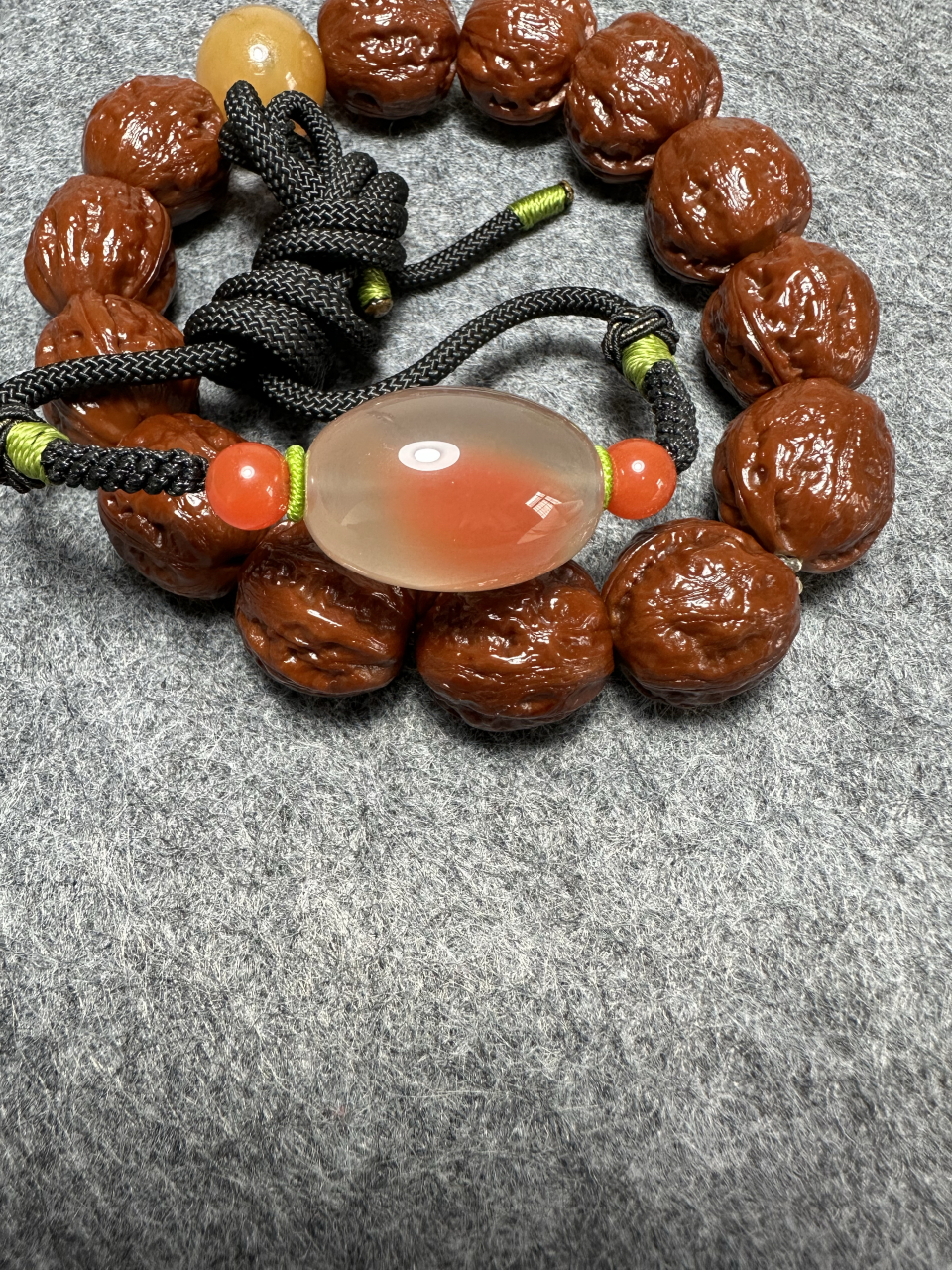 原矿保山南红,杨柳中洞子冰飘红大桶珠,锁骨珠