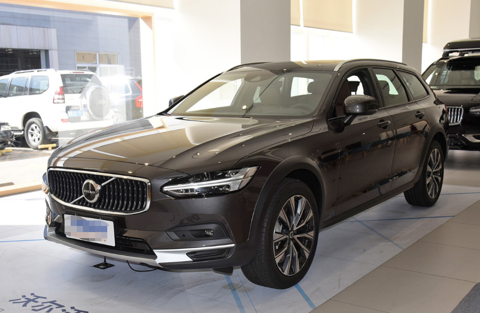 0t 8at 全时四驱系统,全新沃尔沃v90旅行车亮相