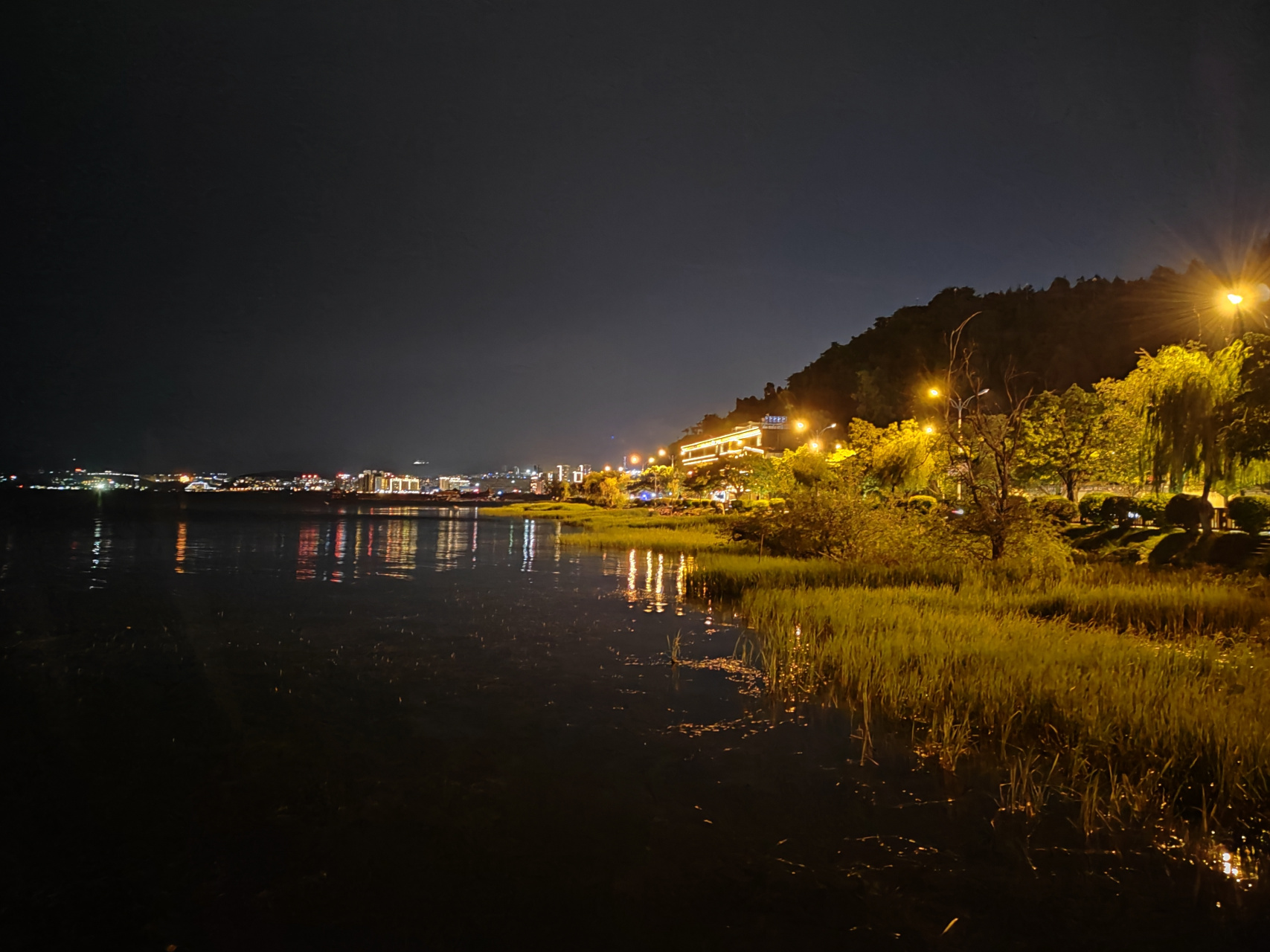 洱海夜色撩人,大理自然风光写真摄影图片