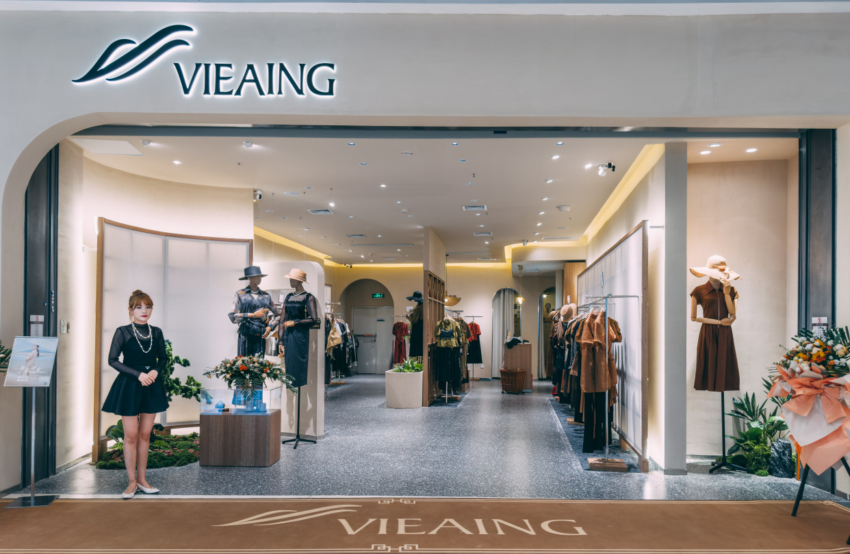 喜讯传来!vieaing品牌在长沙高铁吾悦广场盛大开业!