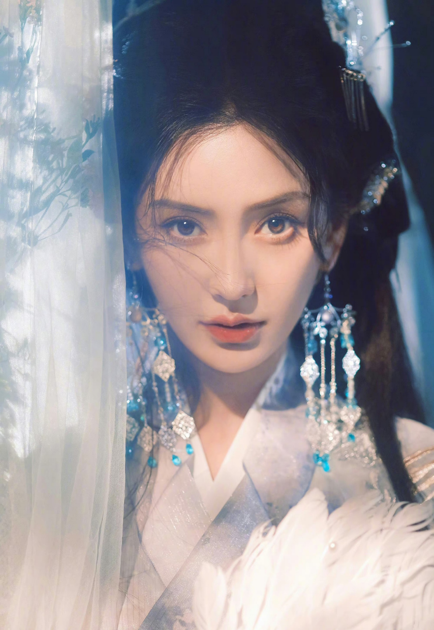 angelbaby(杨颖)古风照好有仙气啊,像是从画中走出来的一样.#杨颖
