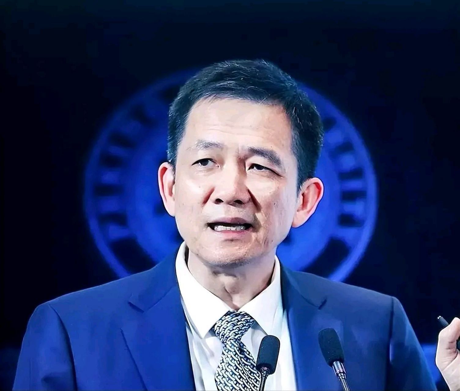 北大国家发展研究院院长姚洋icon呼吁:国家应该减少对清华,北大的拨款