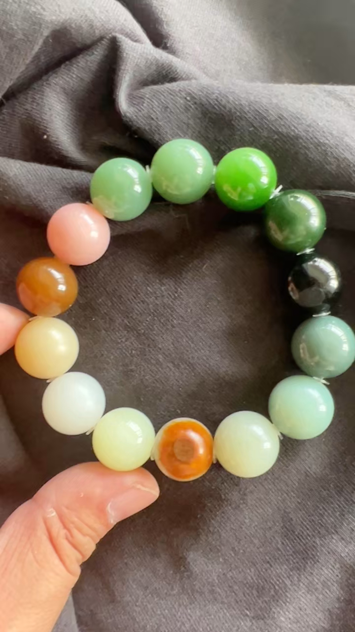 和田玉籽料多宝手串