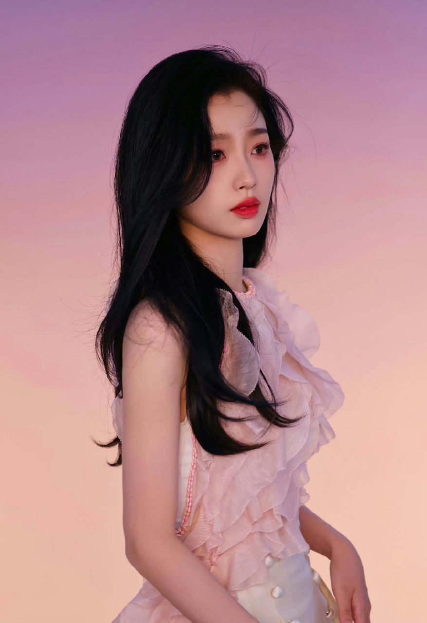 虞书欣高清壁纸头像(十九)[亲吻]