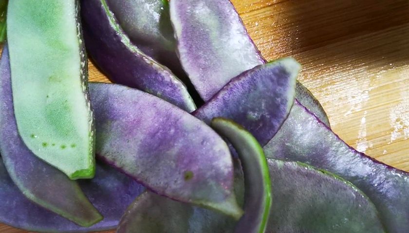 炒扁豆加上花生碎好吃到光盘,做法超级简单