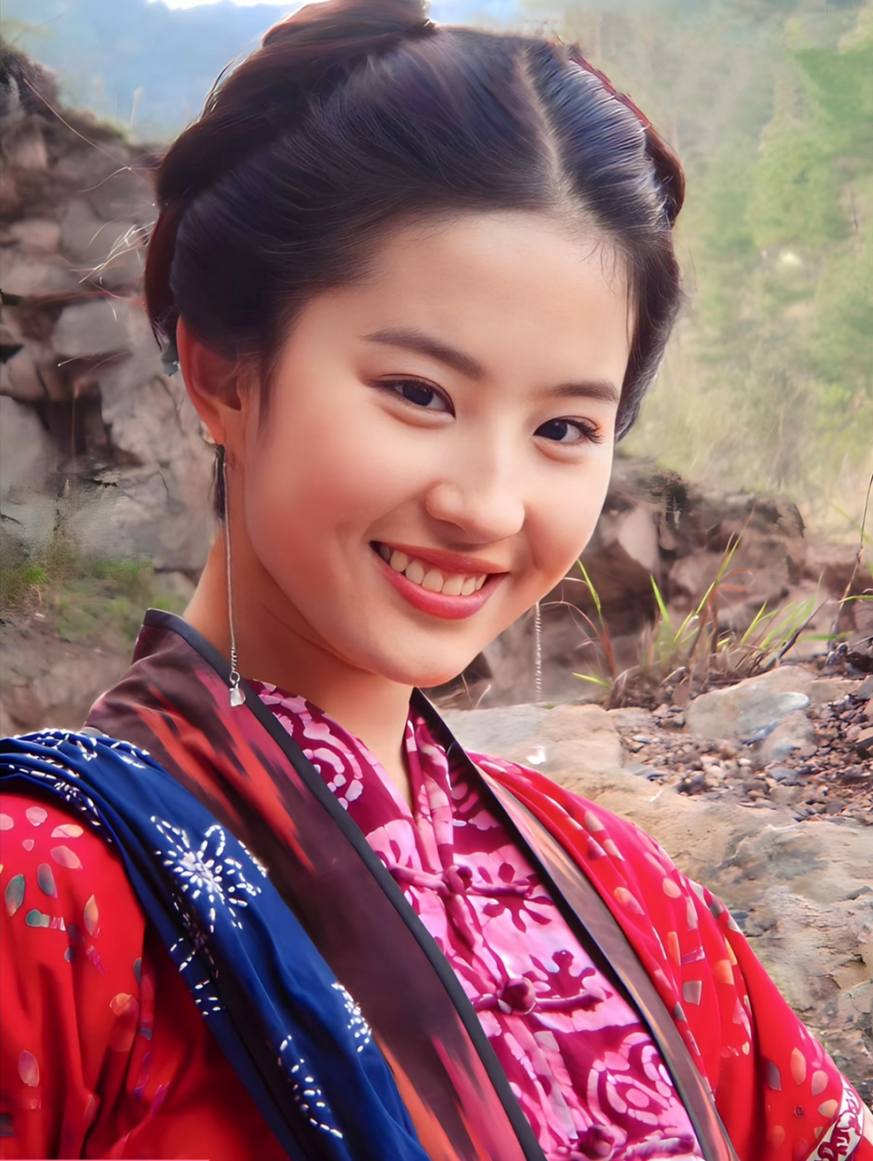 《仙剑三》刘亦菲超高清旧照,奇装异服轻松驾驭,永远为16岁的赵灵儿