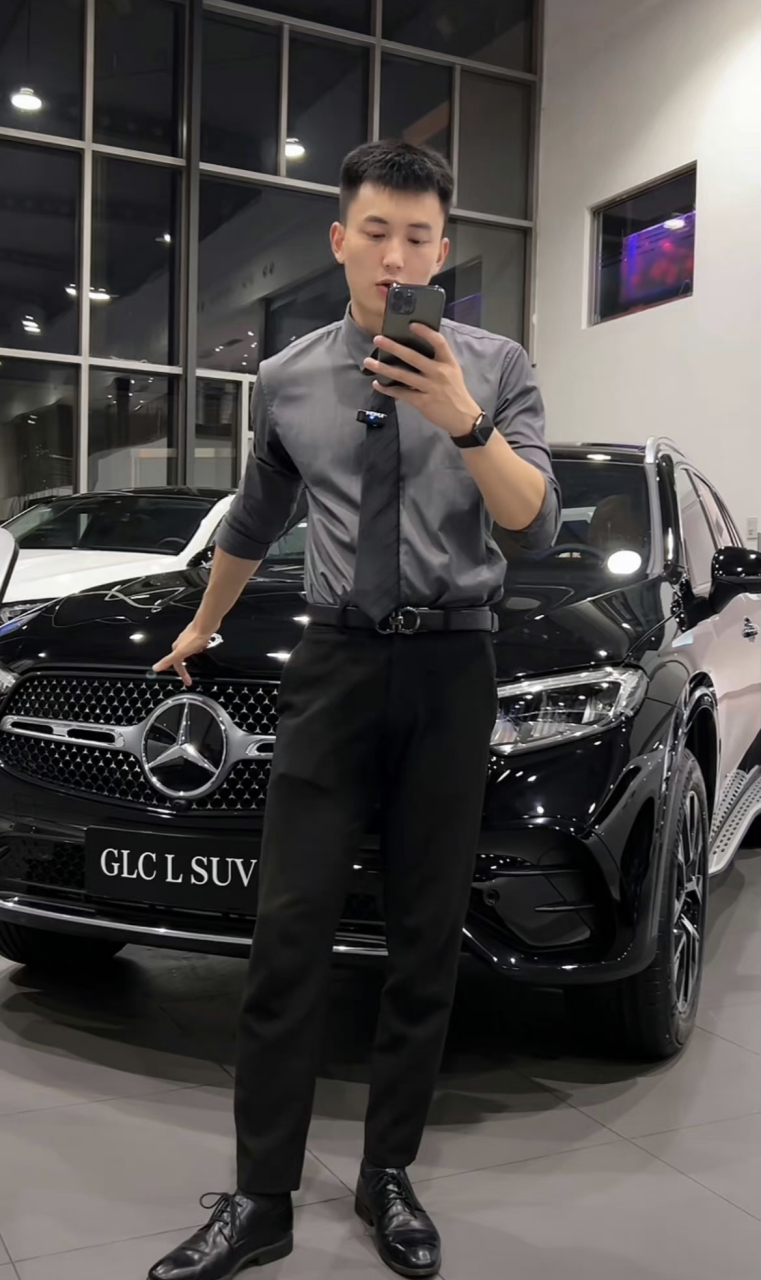 卖奔驰的小哥哥#帅哥