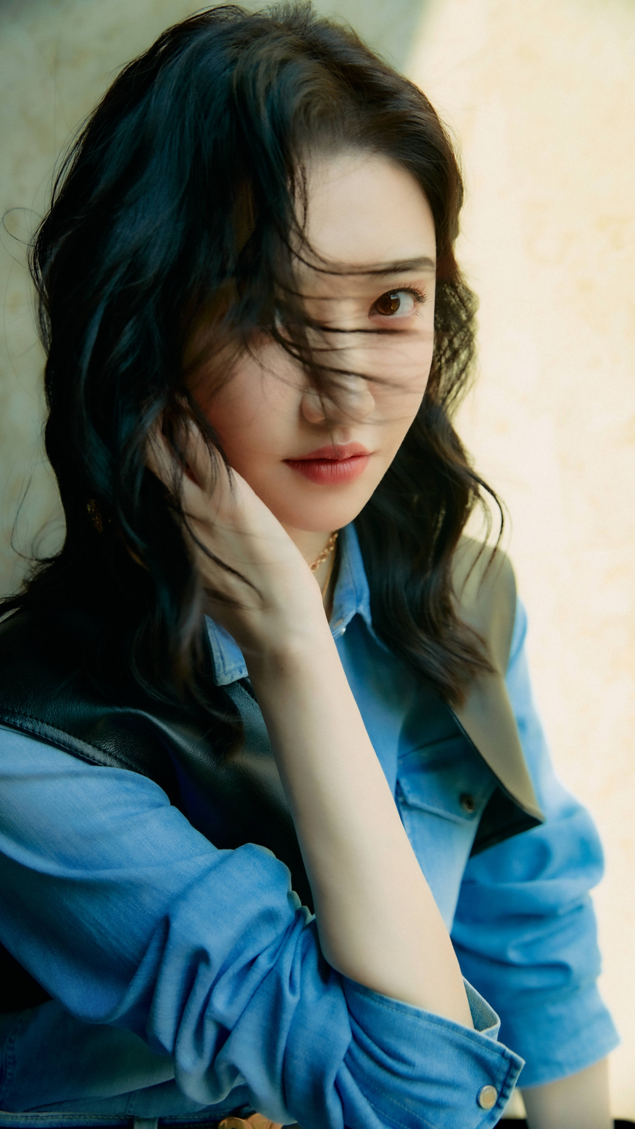 演员景甜,代表作《司藤》和《大唐荣耀》等,来看美美的照片吧