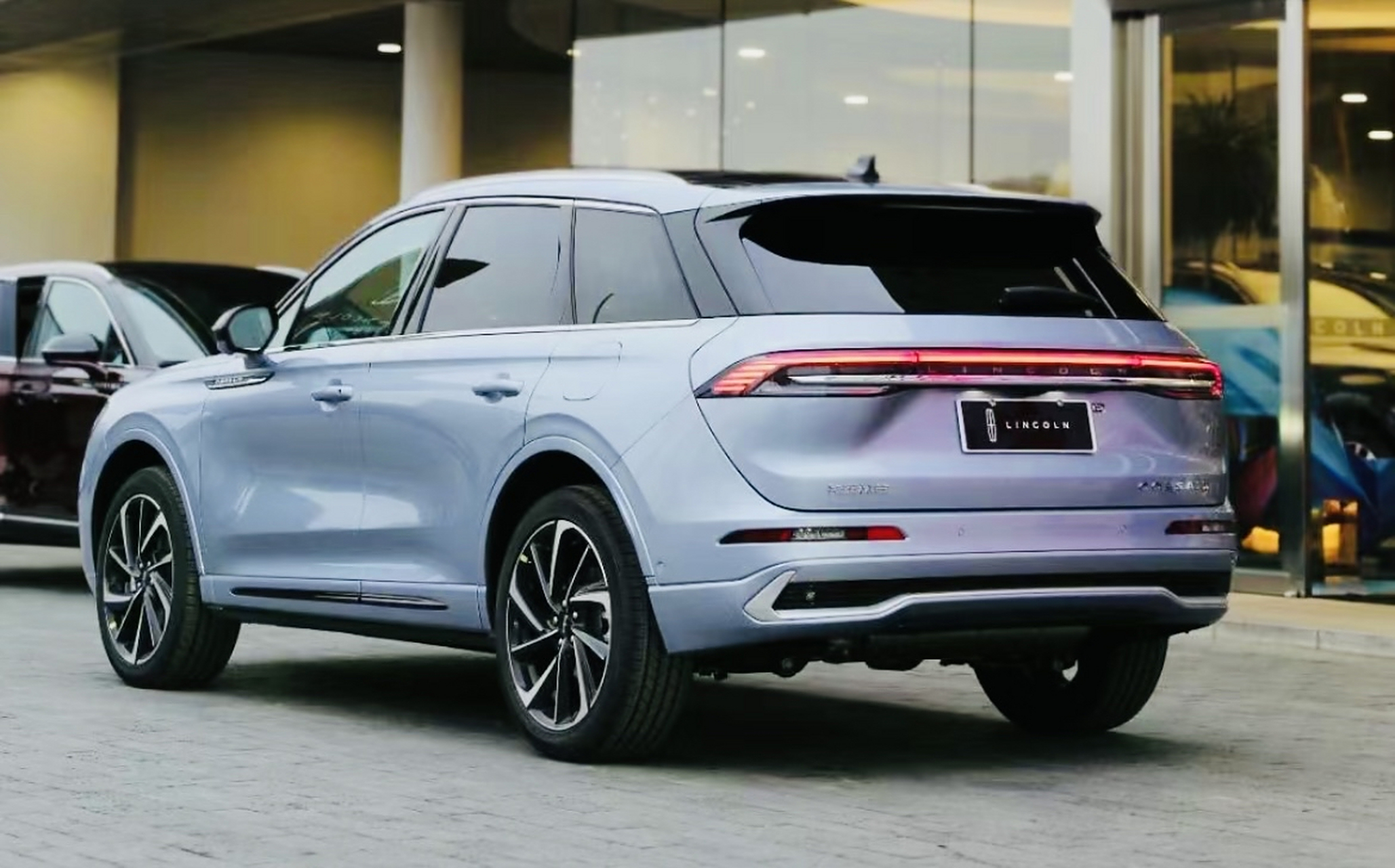 最近又有啥新车# 乍一看,2023款林肯冒险家外观造型可真帅,全新设计