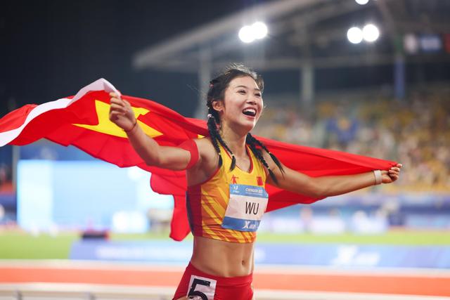 吴艳妮最好成绩12.76,100米栏女子全国纪录是多少?