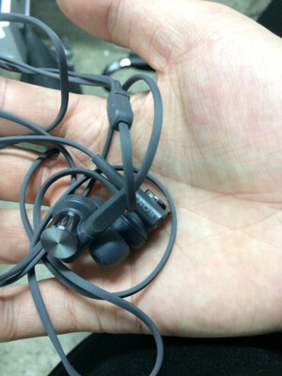 索尼xb55ap性价比,  索尼xb55ap其实也还可以,自然流畅,重低音佳,音质