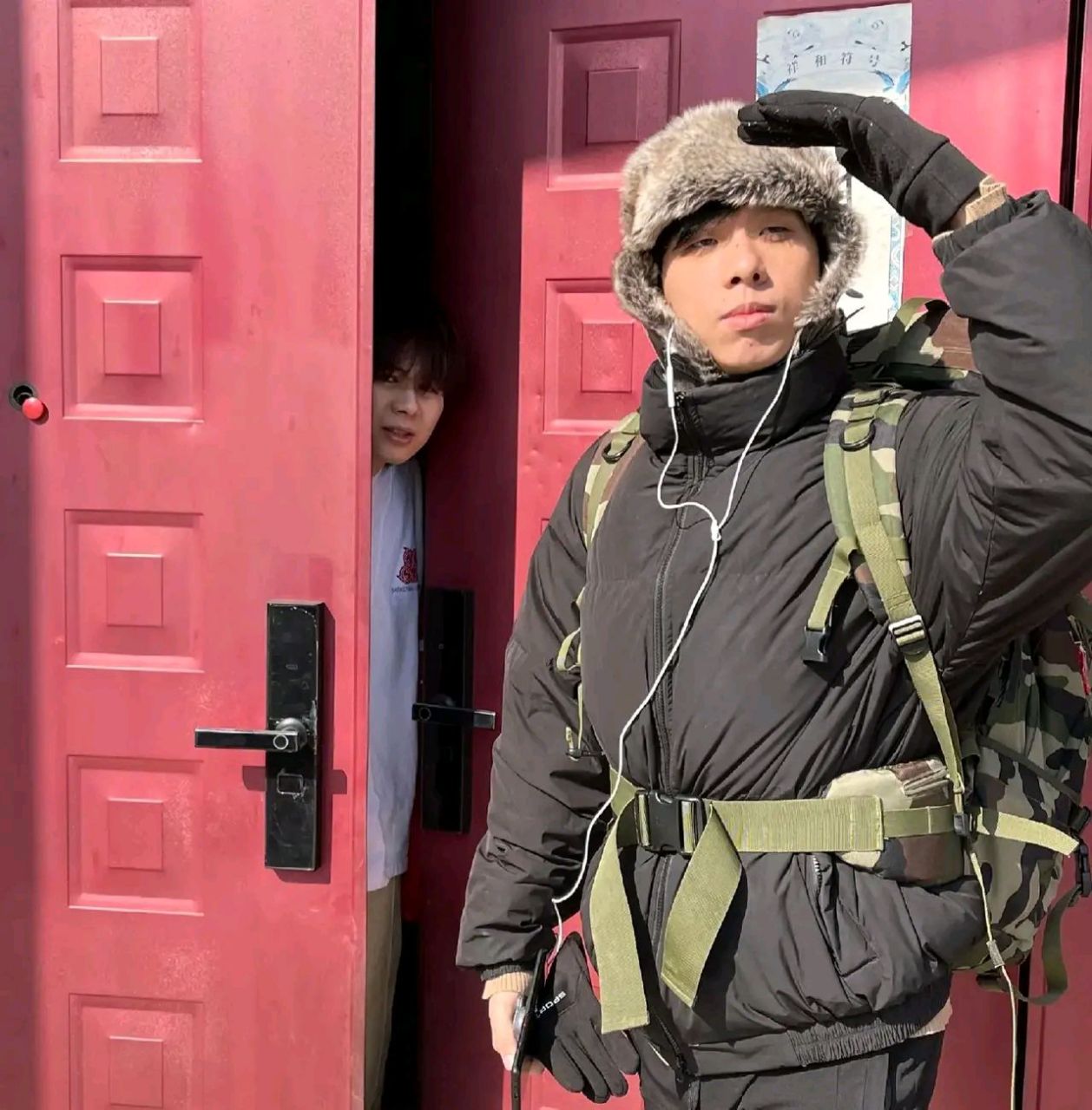 写门店主题曲,说好一人给2000元结果三人给了1200元,气得法老把这首歌