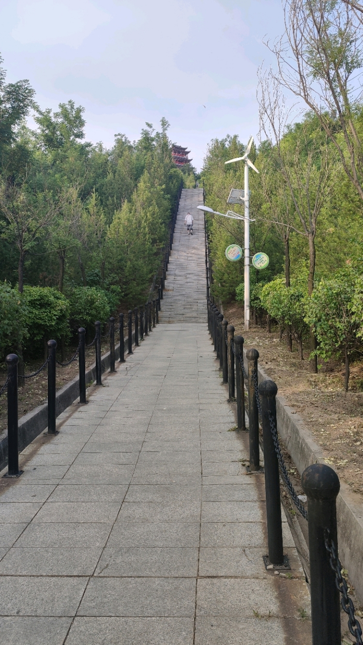 太原万柏林生态园跑一圈[加油] 神清气爽![打call]