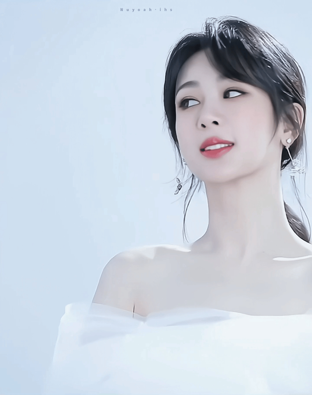 杨紫# 表白正官庄品牌代言人[比心]恭喜紫妹喜提正官庄品牌代言[庆祝