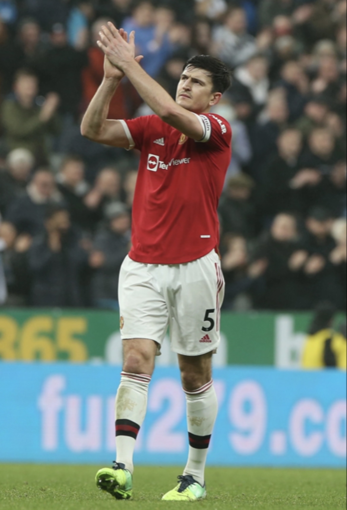 马奎尔:若团结一致就能拿冠军;罗伊·基恩:净说些废话!