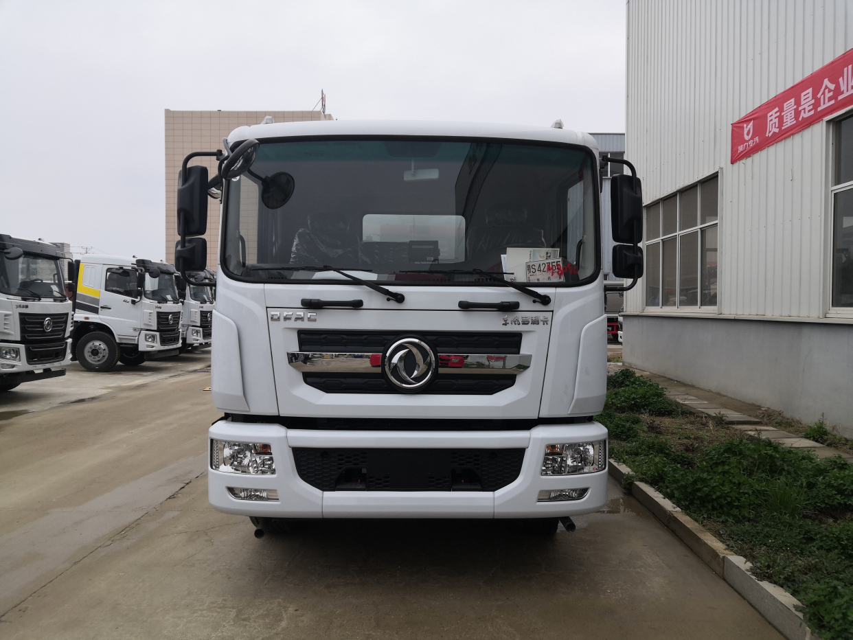 东风多利卡d9洒水车-容积15立方参数配置介绍