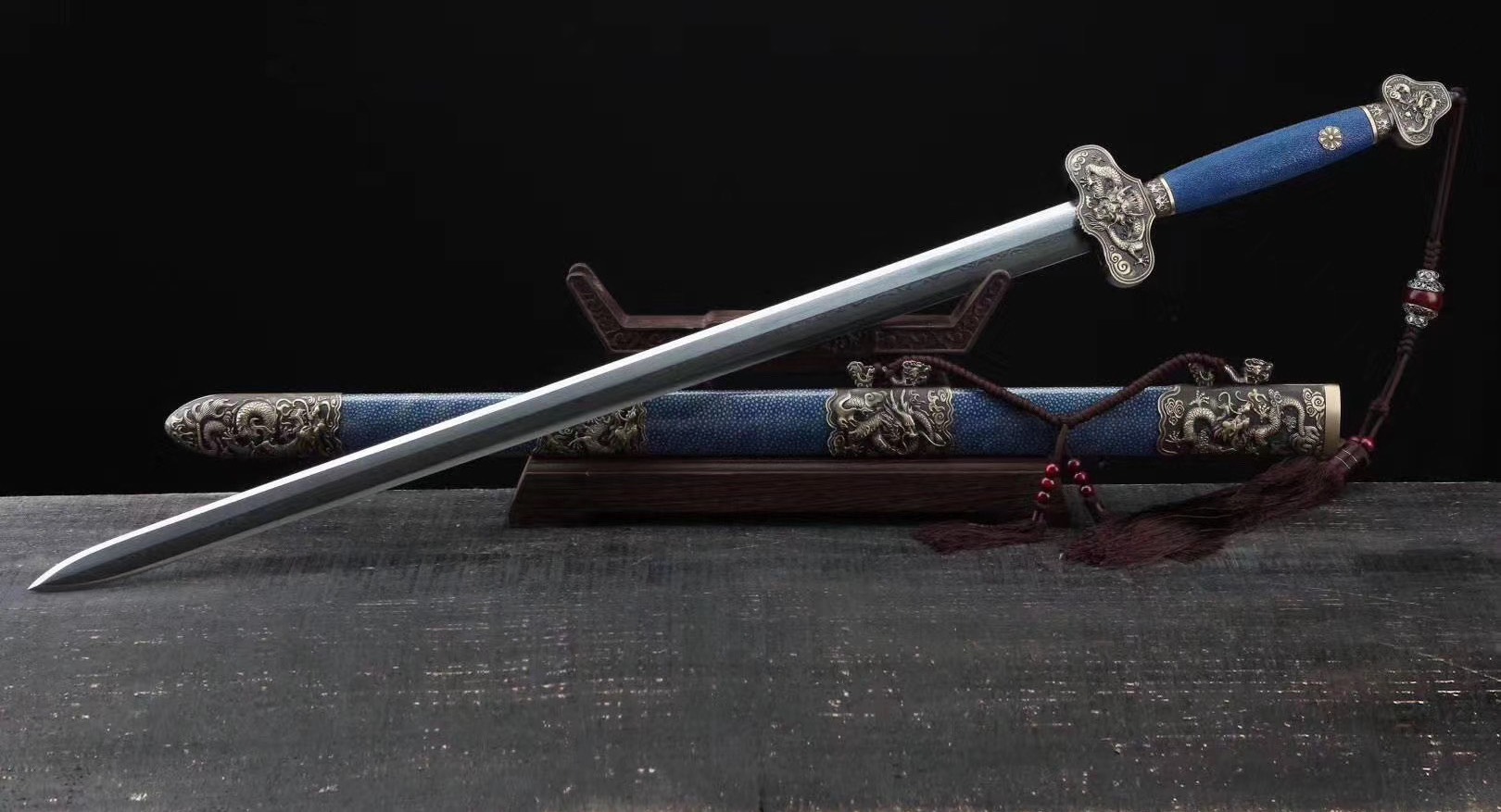 八面镇宅中国龙大剑