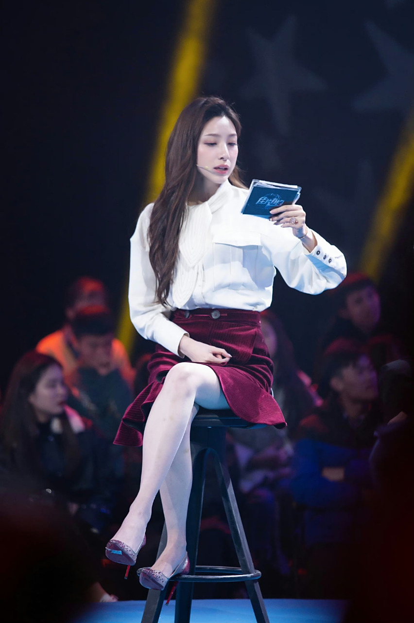 马凡舒修长的美腿,真迷人[打call]