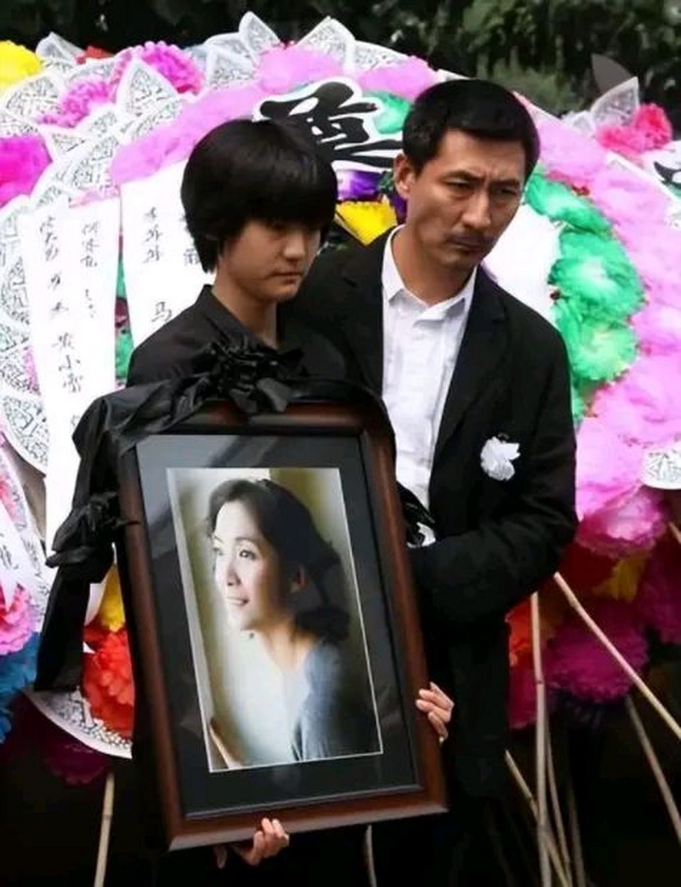 张子健第一任妻子照片图片