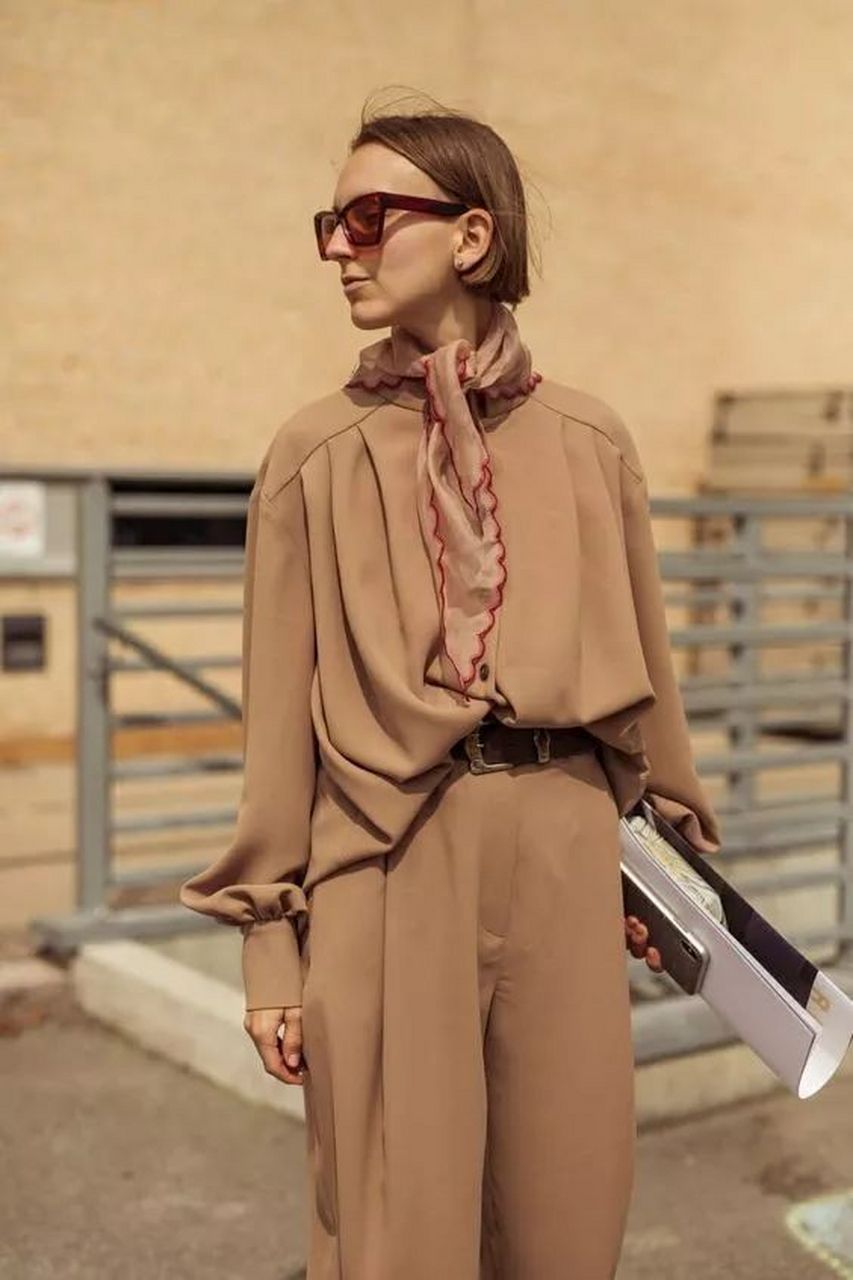 秋冬饰品推荐～ 伊丽莎白·泰勒说～没有丝巾的女人是没有未来的!