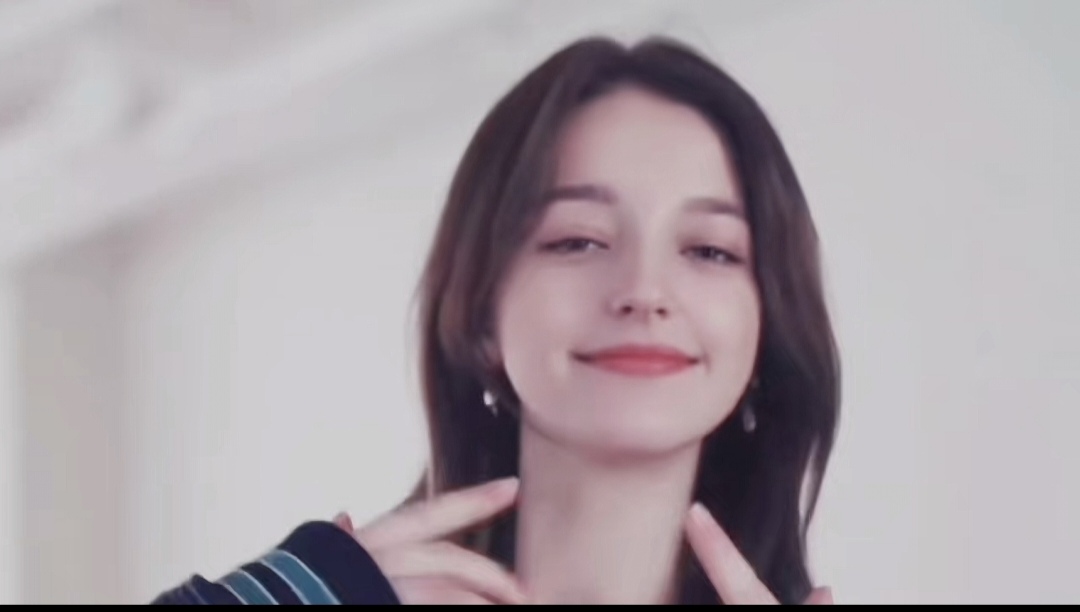 纯欲天花板,安吉丽娜.丹妮洛娃