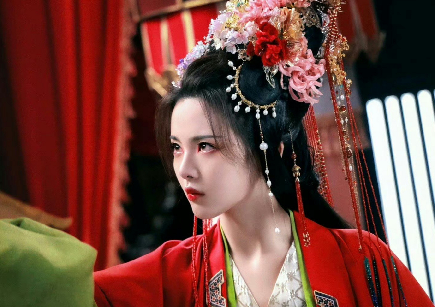 谁谈个恋爱天天亲啊# 最近天天熬夜七时吉祥,好上