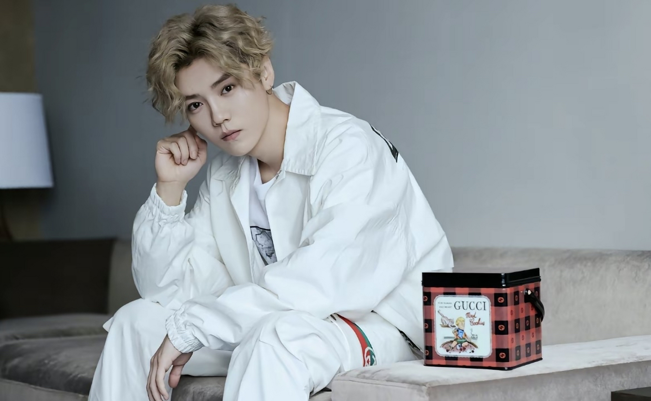 鹿晗的家世有多牛,保镖叫他少爷,王思聪不敢对他,哪怕是曾被誉为,时尚