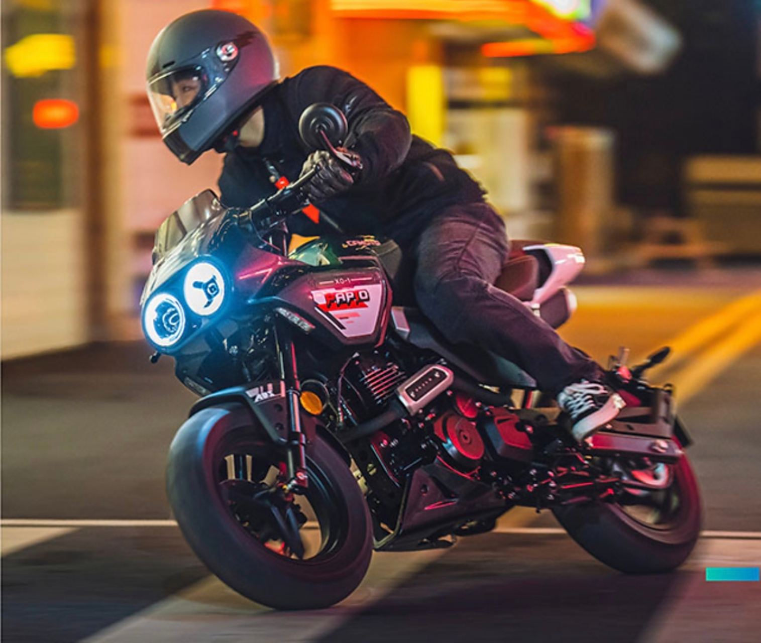 春风xo狒狒赛车手,大眼萌,好可爱呦#机车# #摩托车# #春风摩托车