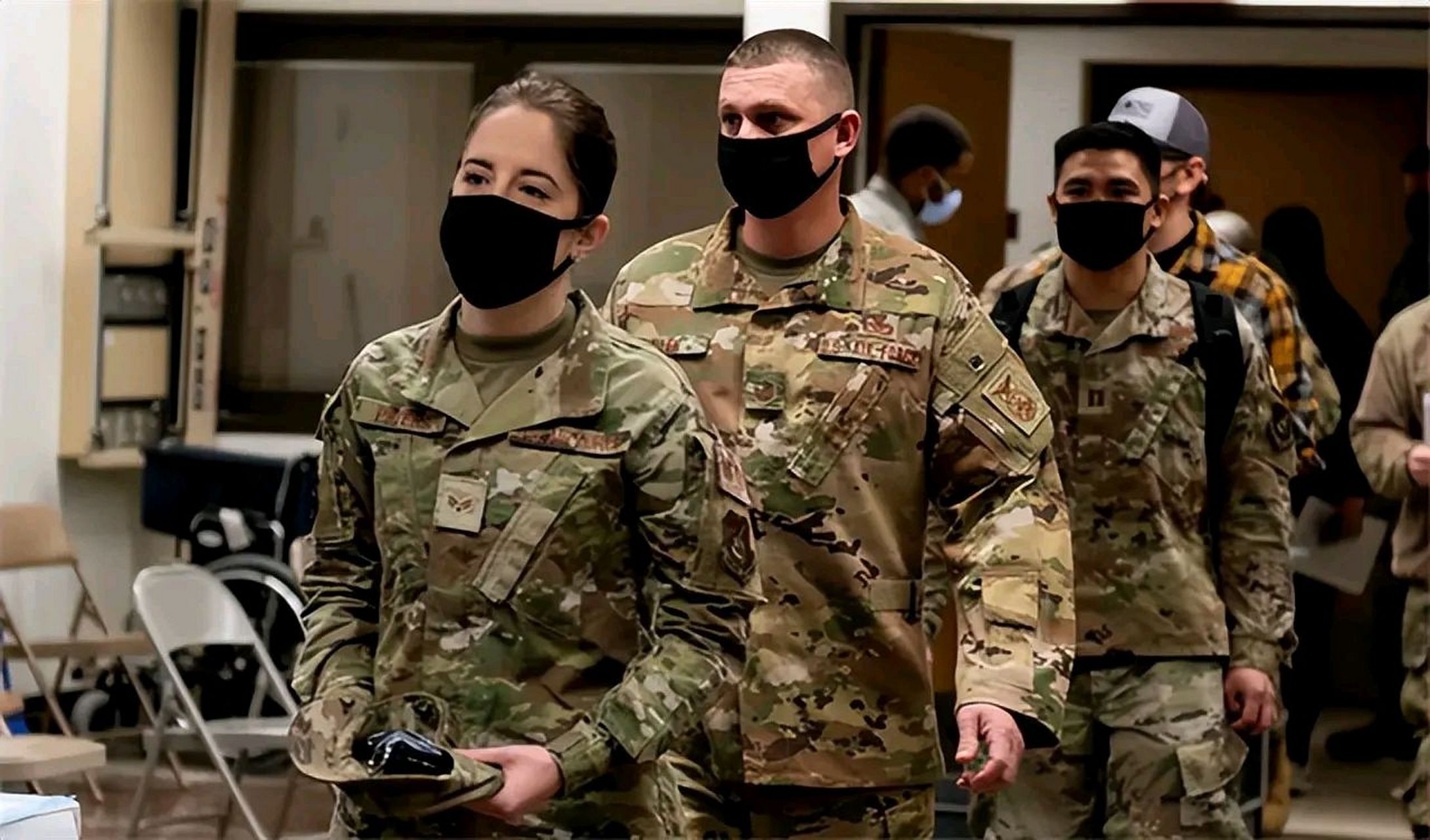 美军懵了!20多名驻韩美军被捕 万万不敢相信啊!韩国警方竟然逮捕了驻