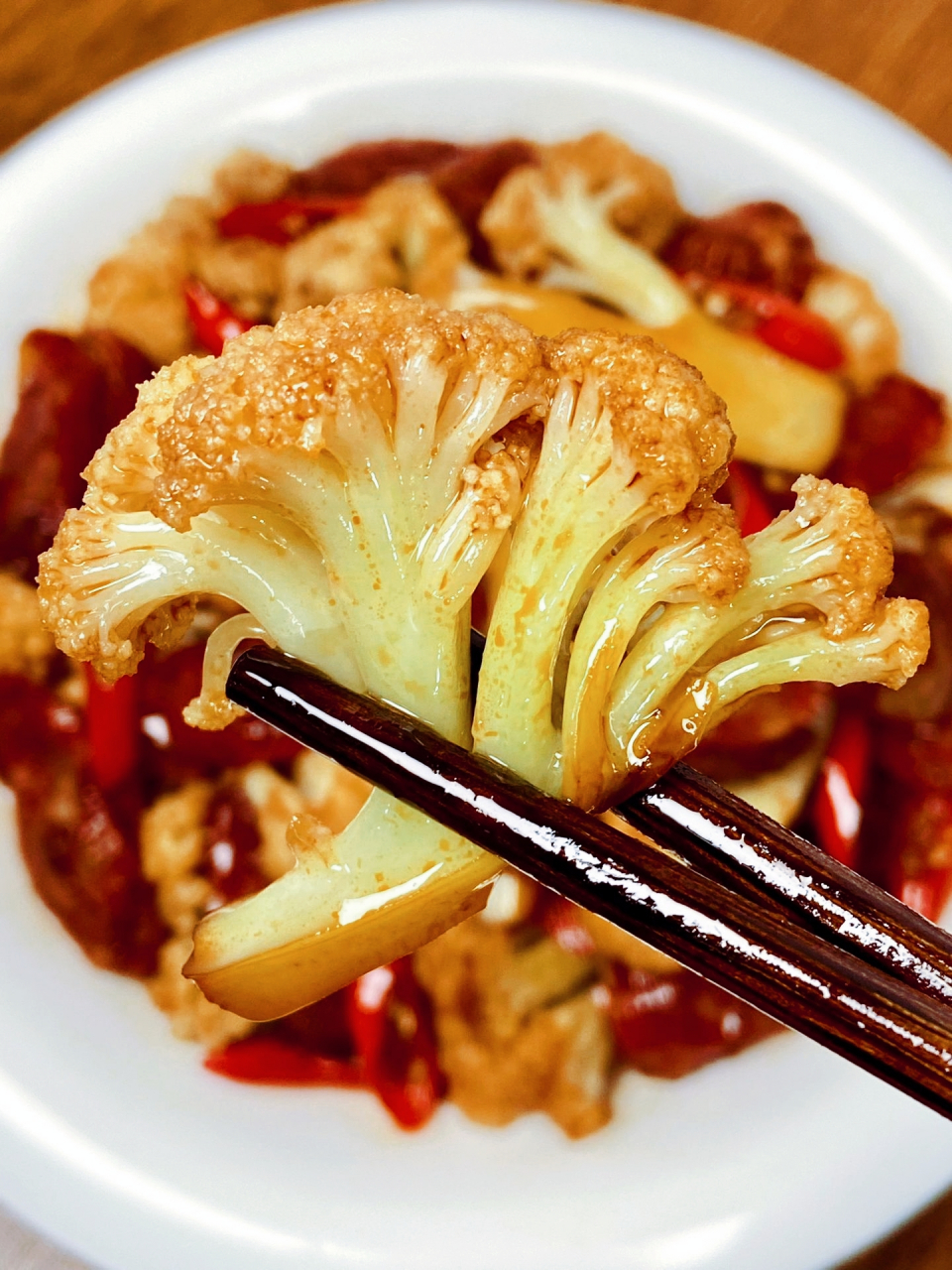 美食# 爽脆可口的「腊肠炒花菜」,口口脆香,快来试试吧～  所需食材