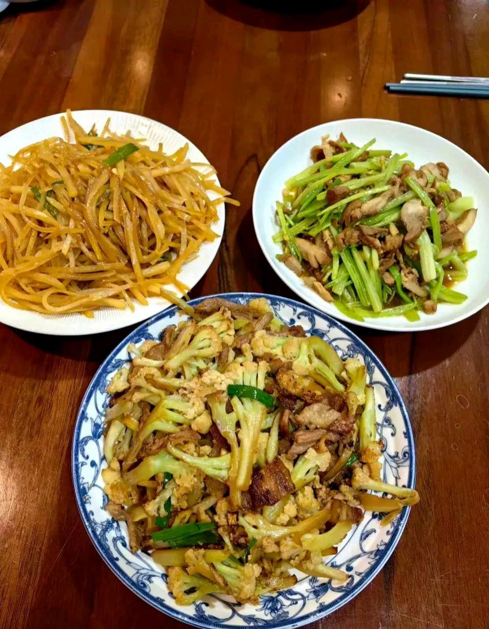 做这些菜,家里阿姨做了两个小时正常吗?