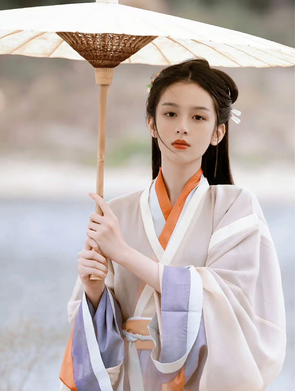 成毅的古装戏真的是拍一部火一部,《琉璃》《沉香如屑》《莲花楼》