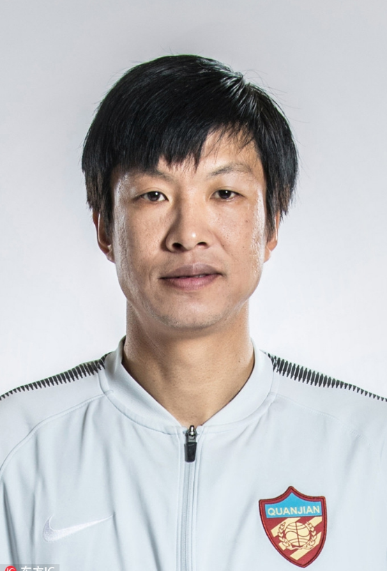 杨君