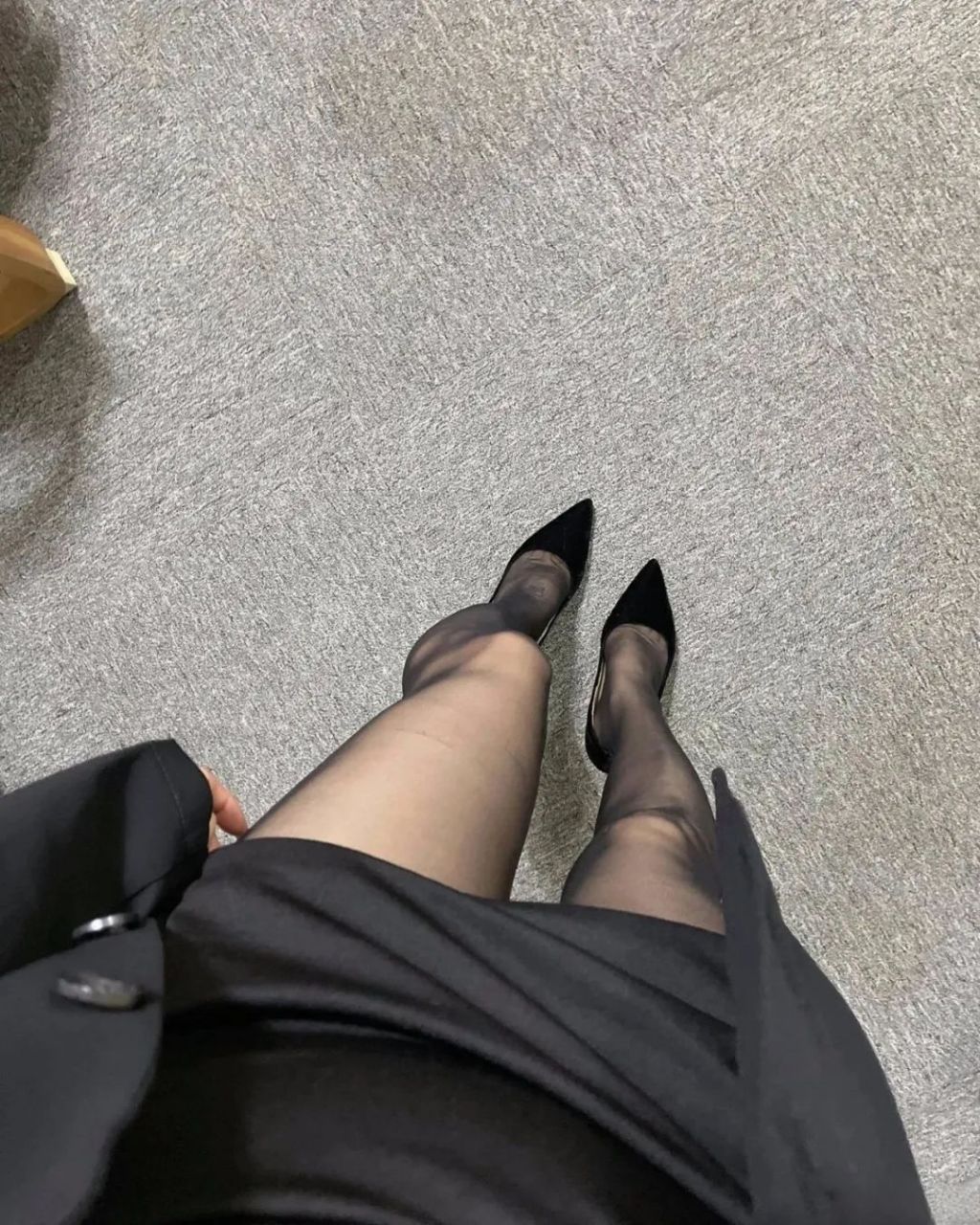 黑丝是标配#丝袜# #美腿丝袜高跟鞋# #我要上热门