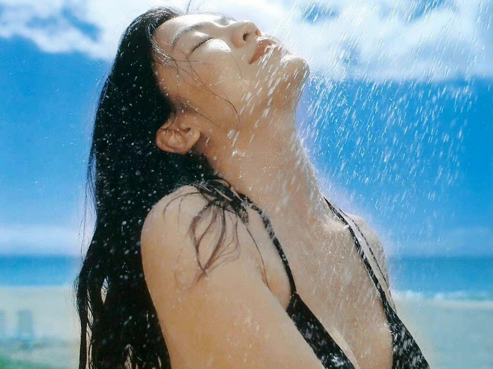 林熙蕾「offbeat叛逆」写真集.