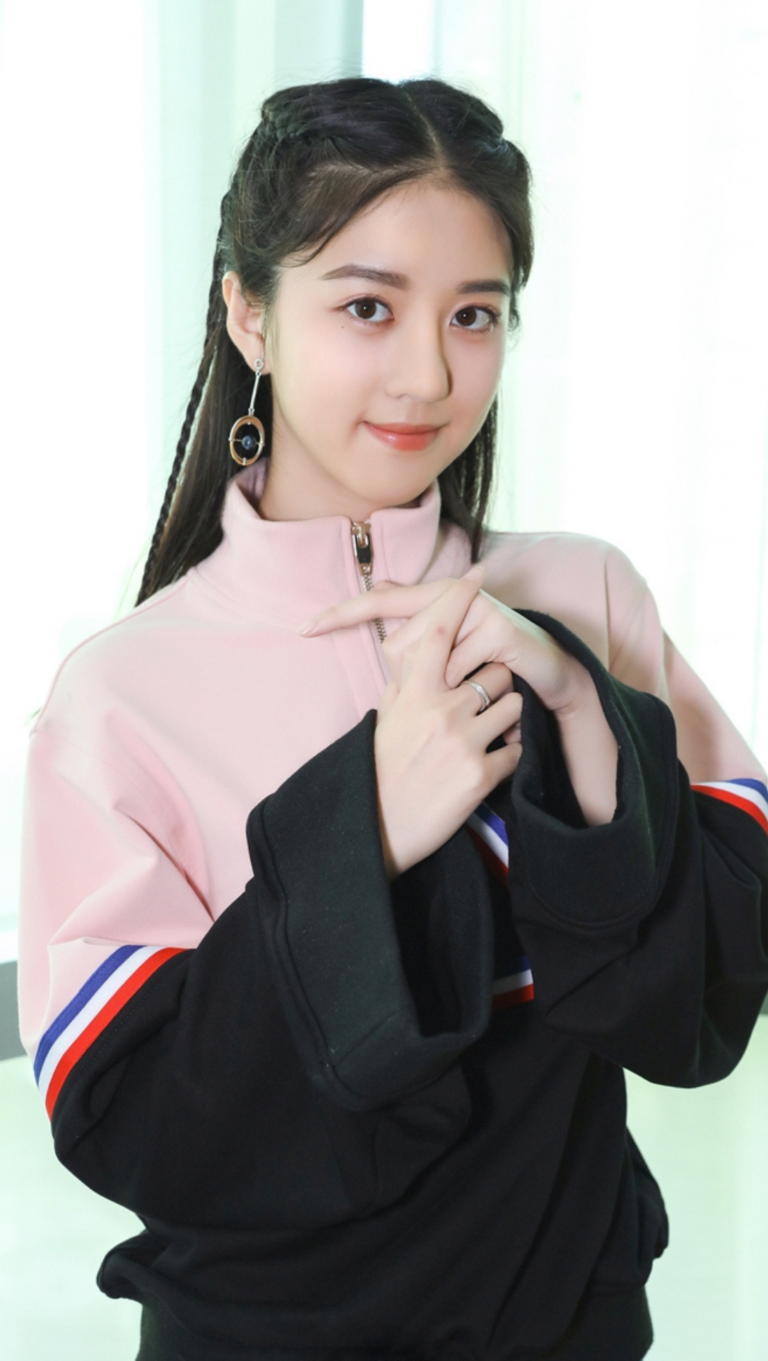 李凯馨唯美气质写真,这颜值真美,你喜欢吗