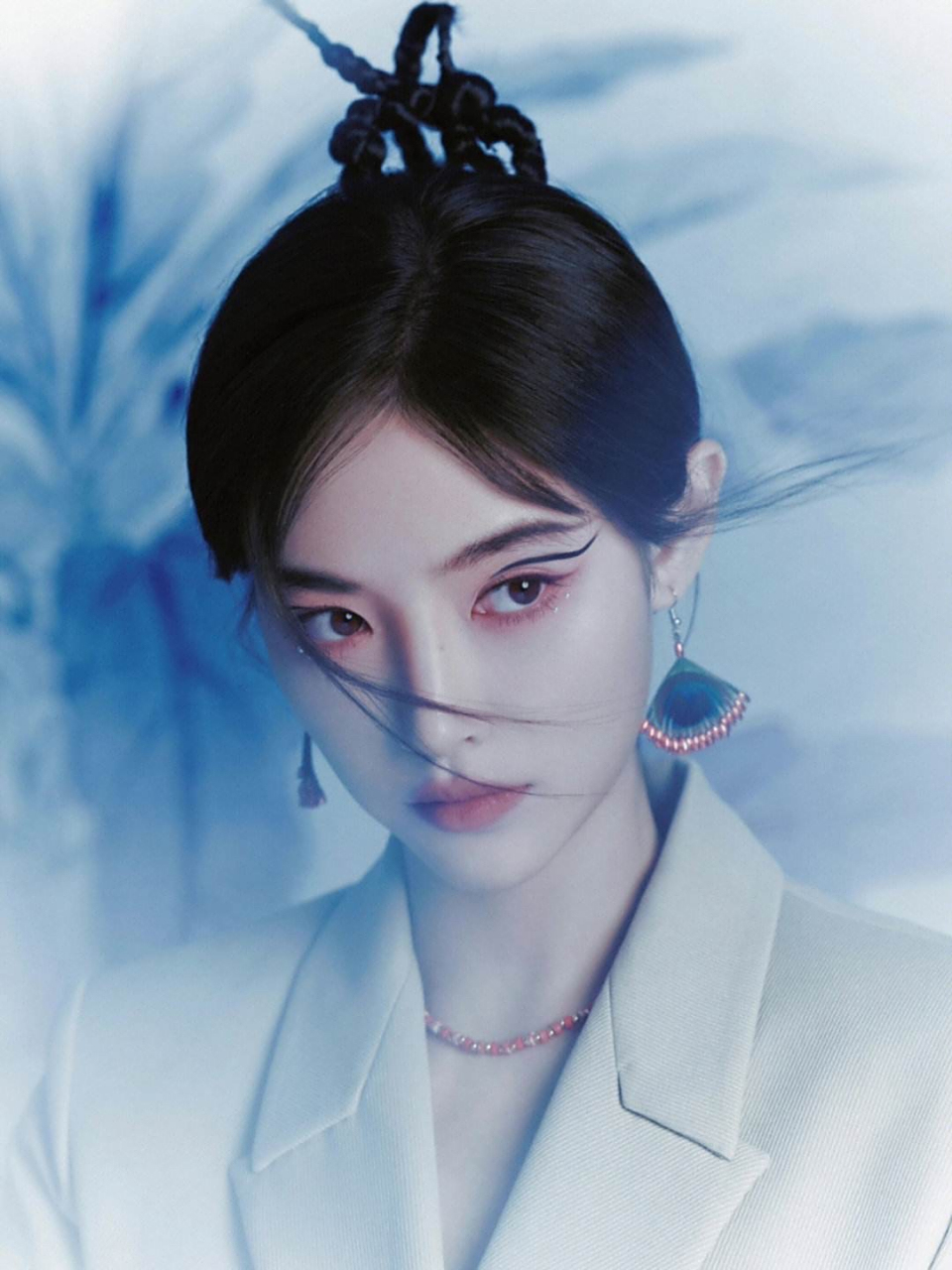 许佳琪(kiki),1995年8月27日出生于浙江省台州市临海市,中国内地流行