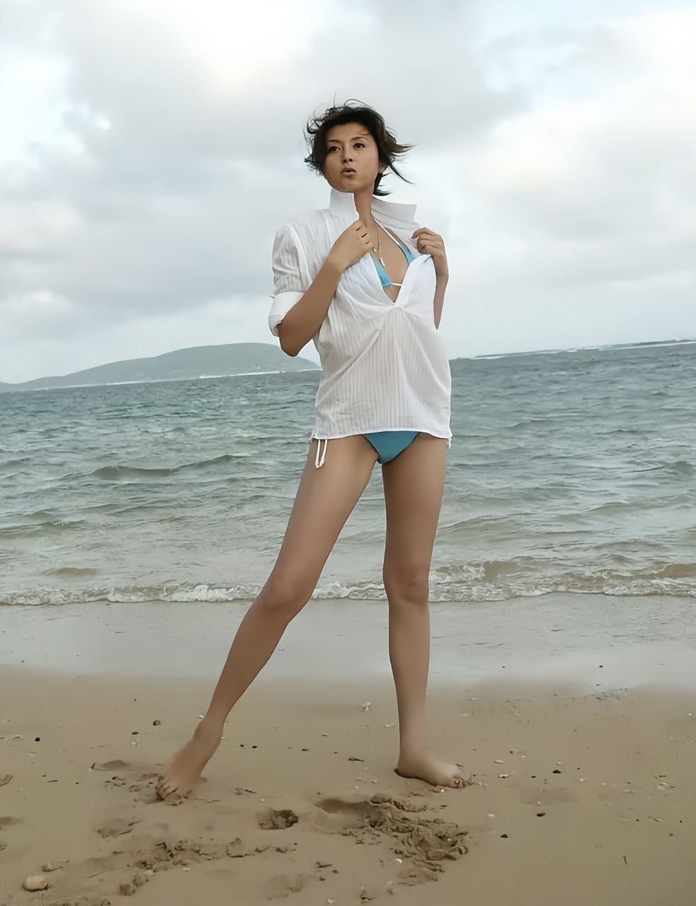 藤原纪香,日本少有的高个子女演员,曾经迷倒郭天王,一度追到日本,只