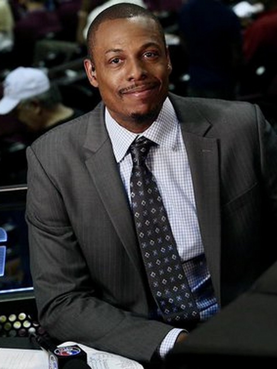 近日,nba名宿皮尔斯在播客节目中表示,韦德虽然场均得分比我高,但我三