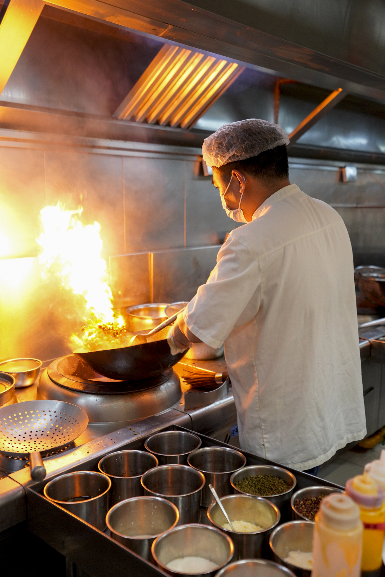多图探访|餐饮企业外卖业务繁忙有序
