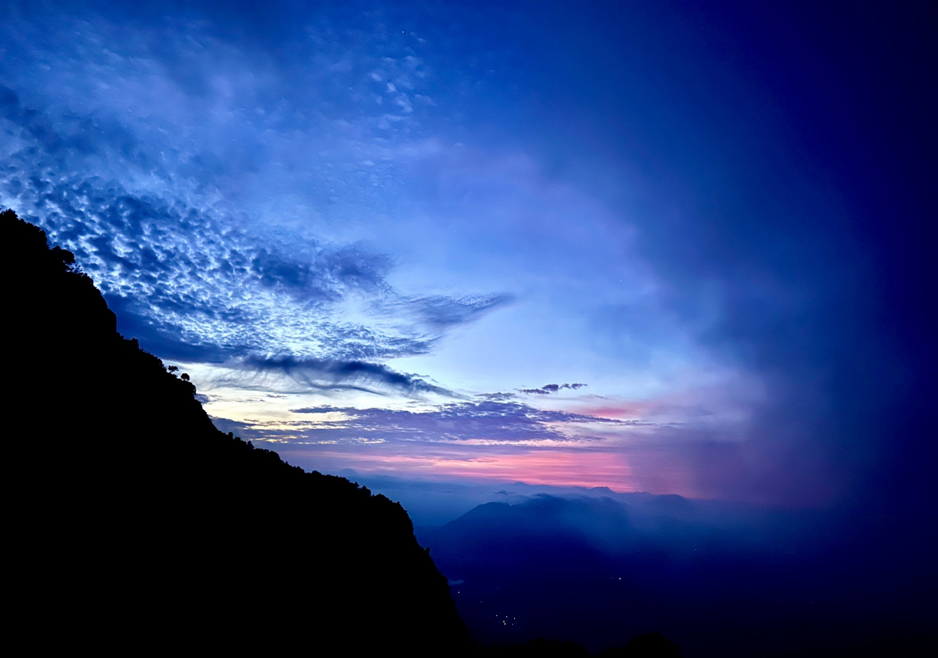 岑溪天龙顶的山景一绝93,仿佛置身仙境云端,总有人间一两风,填我