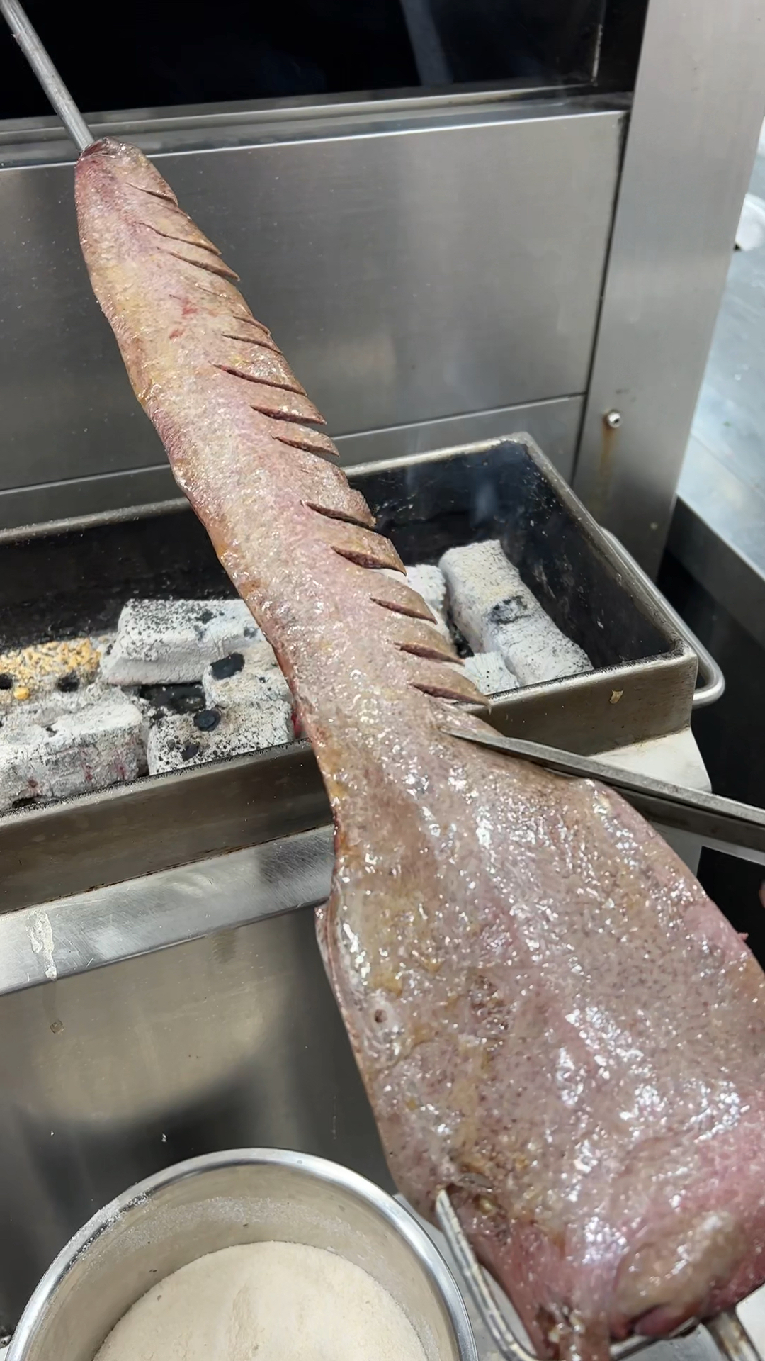 烤个宝剑形的猪沙肝