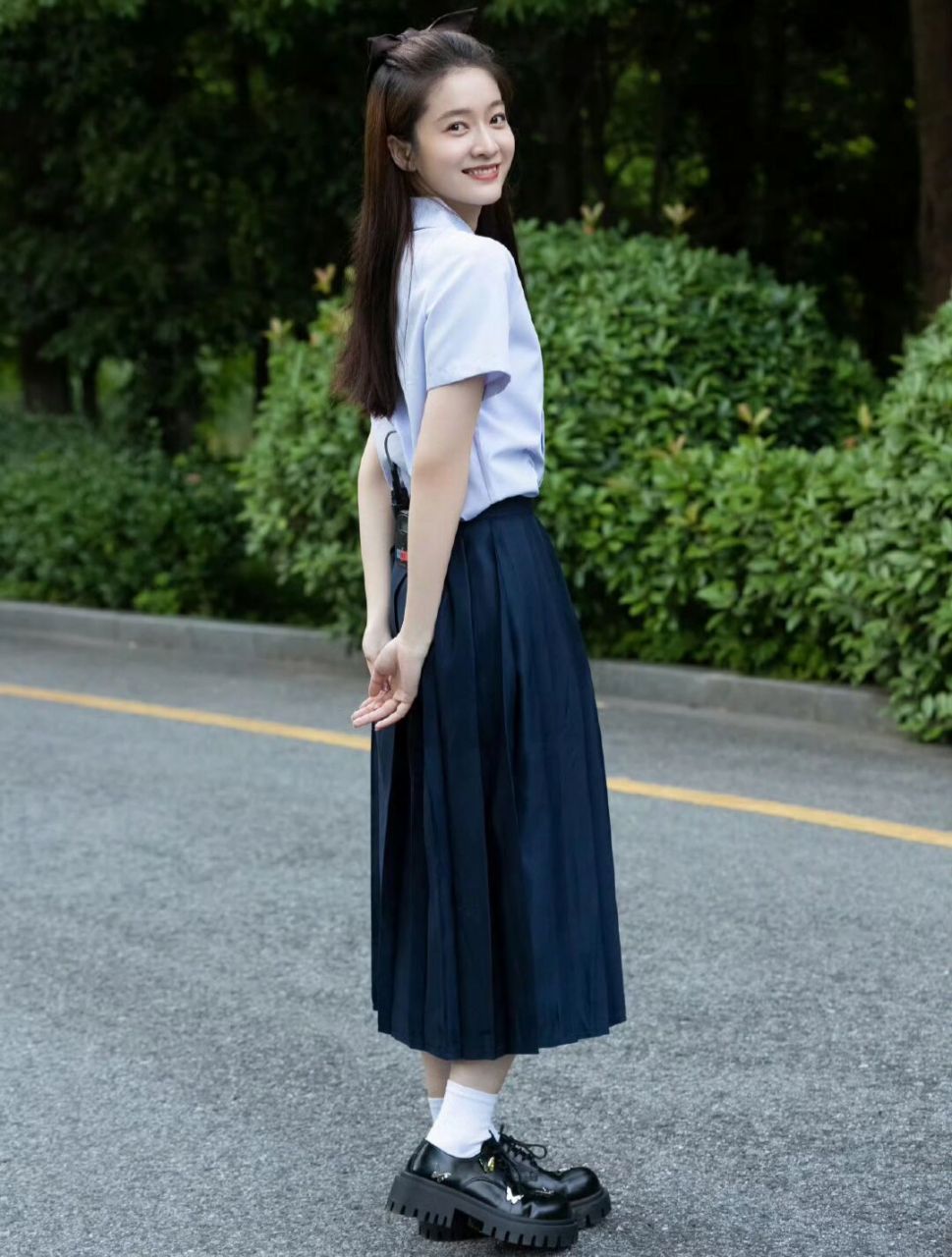 张雪迎校园感,张雪迎拍了拍《一拍即合的我们》的同学们 校园感十足