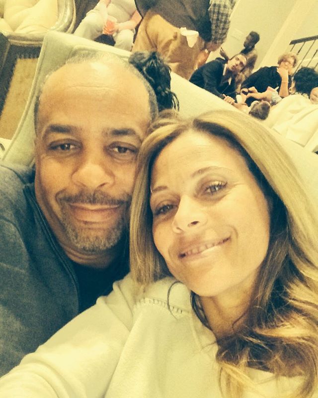 33年模范夫妻分道扬镳,儿子是冠军 mvp,媒体猜测男方有问题