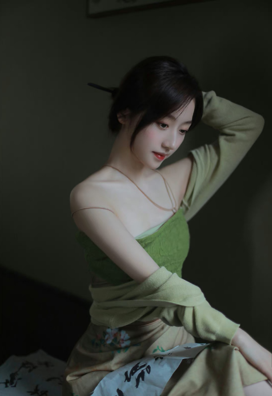 陈叶玲# 清纯妩媚,风情万种,楚楚动人